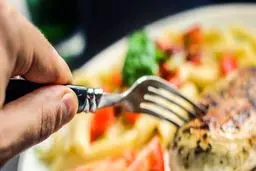 سفارش امام رضا (ع) درباره خوردن شام