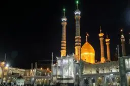 حضرت معصومه (س) در قم ساکن خانه چه کسی بودند؟