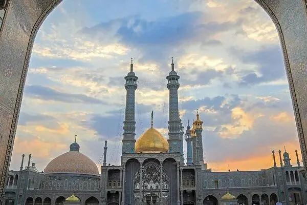 قبل از زیارت حضرت معصومه (س) باید غسل کنیم؟