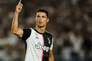 عکس: هدیه کریستیانو رونالدو به وزیرخارجه اسرائیل