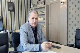 منزوی: نزدیک بود استقلال به دسته دوم سقوط کند