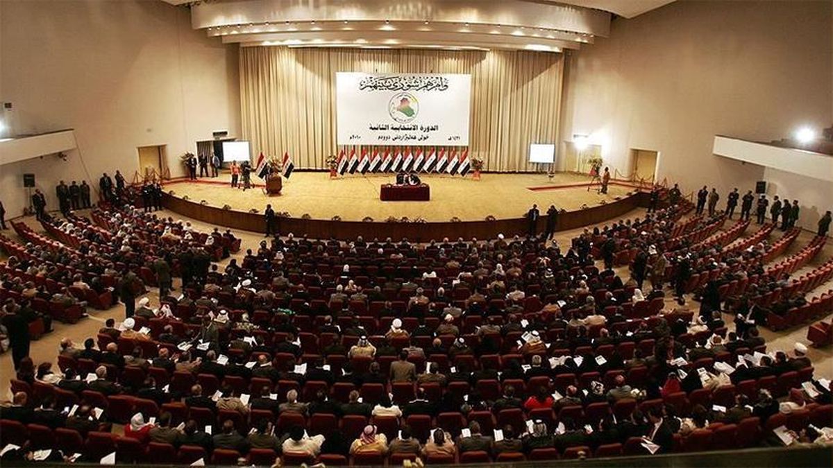 چرا اکثر گروه‌های سیاسی عراق مخالف انحلال پارلمان هستند؟