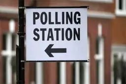 انگلیسی‌ها پای صندوق‌های رای رفتند