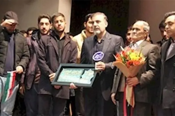 سلیمانی: آمریکایی‌ها گفتند دور ایران را خط بکش تا بهترین امکانات را در اختیارت قرار دهیم