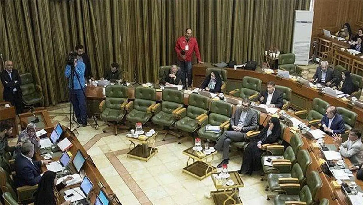 شورای شهری ها هم خودشان را با دانش‌آموزان تعطیل کردند