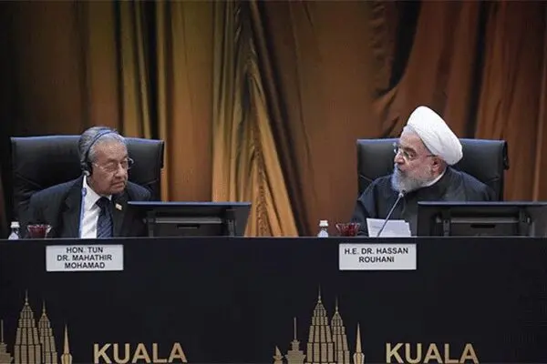 مسلمانان باید با اتحاد در مقابل دشمنان اسلام بایستند