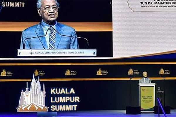 تمجید مالزی از ایستادگی ایران مقابل تحریم‌ها