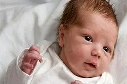 پدر یا مادر؛ کدامیک نام کودک را انتخاب کند؟