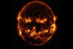 پنج شنبه خورشید می‌گیرد