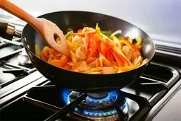 مضرات گرم کردن غذا