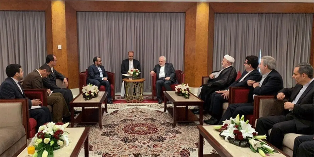 دیدار سخنگوی انصار الله یمن در مسقط با ظریف
