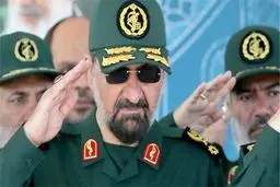 محسن رضایی: دستمان روی ماشه است