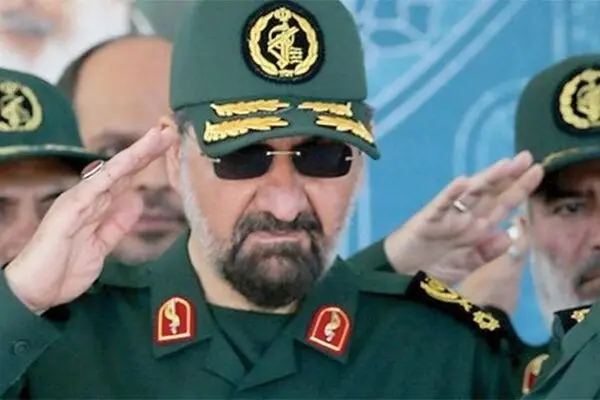 محسن رضایی: دستمان روی ماشه است