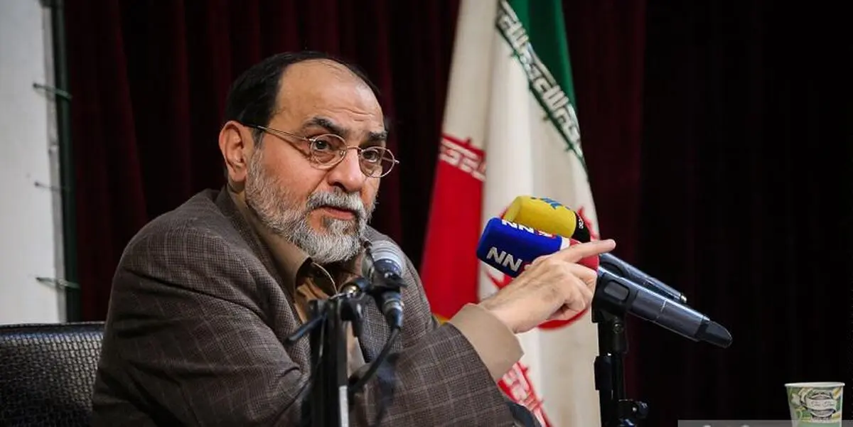 وقتی رسانه های زنجیره ای جواب انتقادات رحیم پور از روحانی را با تخریب می دهند