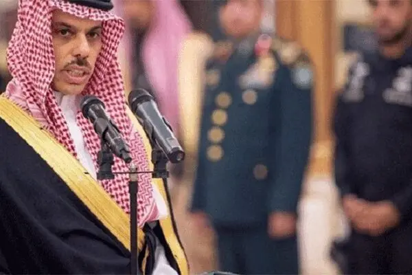 خشم مردم پاکستان از سفر وزیر خارجه عربستان