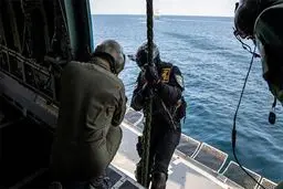 عملیات آزادسازى کشتى در رزمایش مرکب اجرا شد