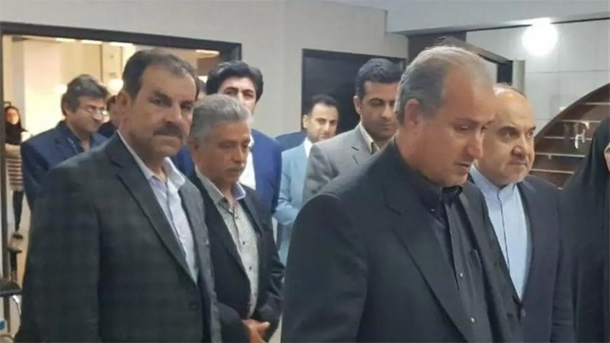 جانشین تاج چه کسی خواهد بود؟