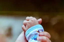 مادران ایرانی سال گذشته در چه سنی کودکان خود را به دنیا آورده‌اند؟