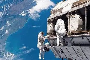 ایران در فکر اعزام فضانورد به فضا