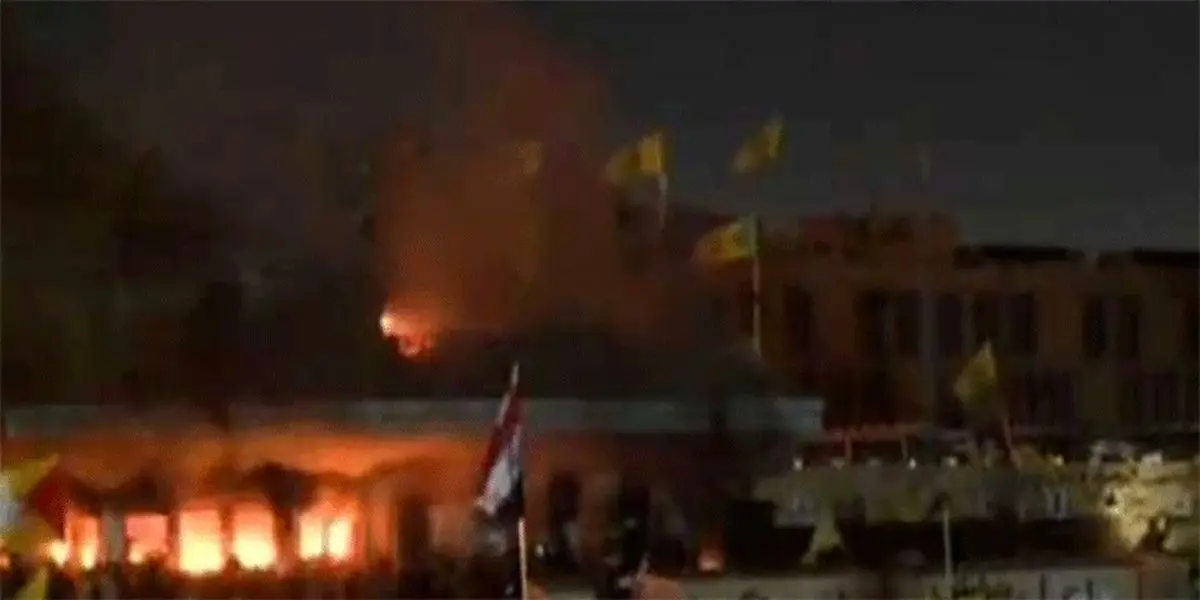 پرواز بالگردهای آمریکایی بر فراز سفارت