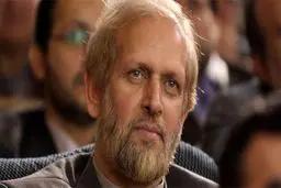 دیدگاه متفاوت رامین درباره مهاجرت سلبریتی‌ها