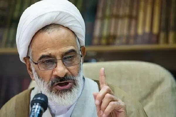 انتقام خون به ناحق ریخته حاج قاسم را از سفاکان پلید می‌گیریم