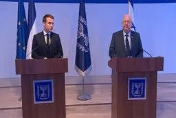 برنامه موشکی بالستیک ایران باید در توافق جدید گنجانده شود