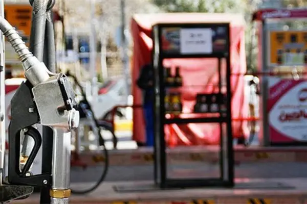 شایعه تک‌نرخی شدن بنزین تکذیب شد