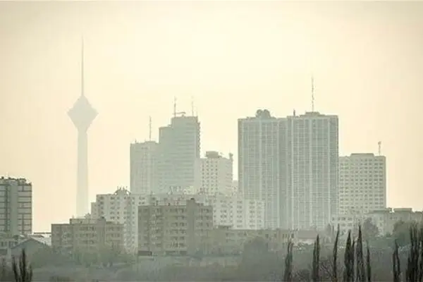 هوای تهران آلوده است