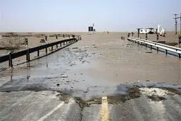 سیلاب پنج مسیر در جنوب سیستان و بلوچستان را مسدود کرد