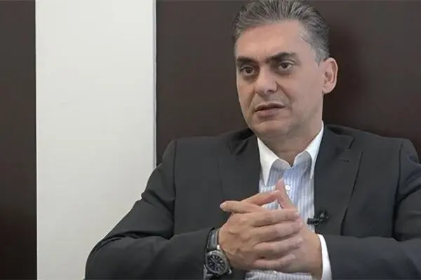 تغییر نرخ دلار اظهارنامه‌های وارداتی از ۴۲۰۰تومان به نیمایی