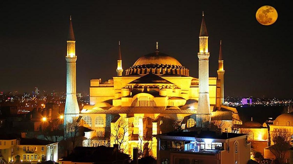 جاذبه های دیدنی که باید در سفر به استانبول ببینید