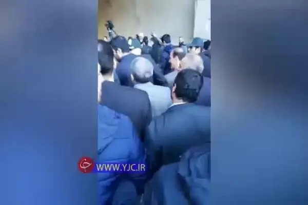 فیلم: افتتاح زیرگذر استاد معین تهران حاشیه ساز شد