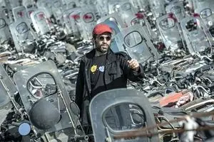 شنا در عرض استخر