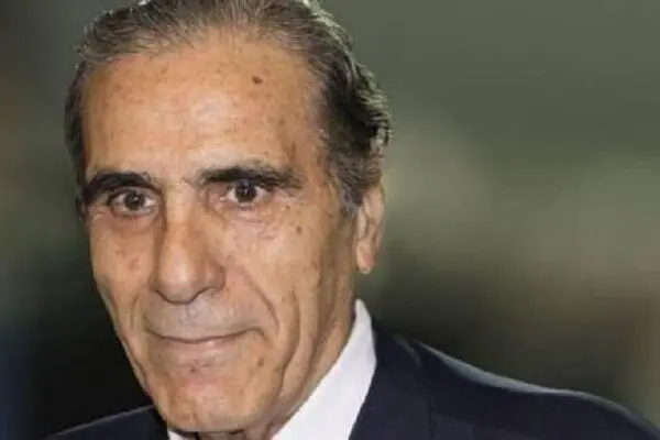 بازیگر «آواز گنجشک‌ها» روی تخت بیمارستان