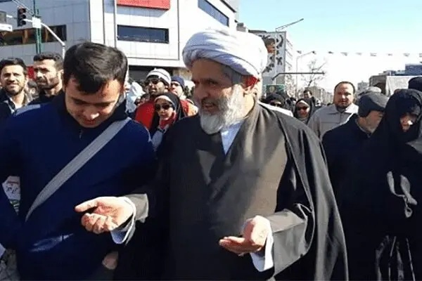 غربی‌ها و مزدوران داخلی‌شان اگر به دنبال آشوب بروند باید آماده ضربه محکم هم باشند
