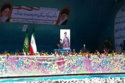 حماسه‌سرایی حاج میثم مطیعی در میدان آزادی