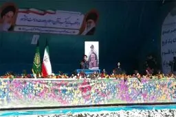 حماسه‌سرایی حاج میثم مطیعی در میدان آزادی