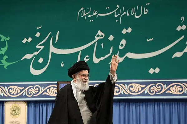 مجهز به سلاح‌های جنگ نرم شوید؛ سبک زندگی را با فرهنگ‌سازی به مسیر اسلامی آن بازگردانید