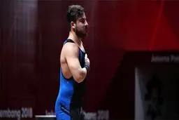 نمایش ضعیف کیانوش رستمی در لیگ برتر وزنه‌برداری