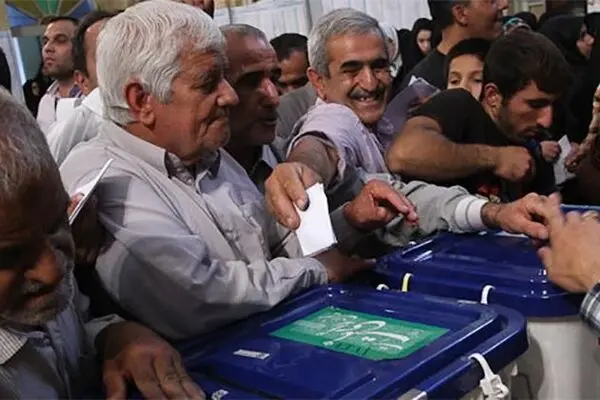 صاحبان شناسنامه‌هایی که برای ضرب مهر انتخابات جا ندارد، نگران نباشند