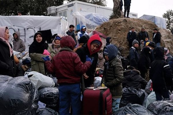 سرگردانی بیش از ۱۳ هزار نفر در مرز ترکیه و یونان