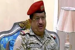 وزیر دفاع دولت مستعفی یمن از ترور جان سالم به در برد