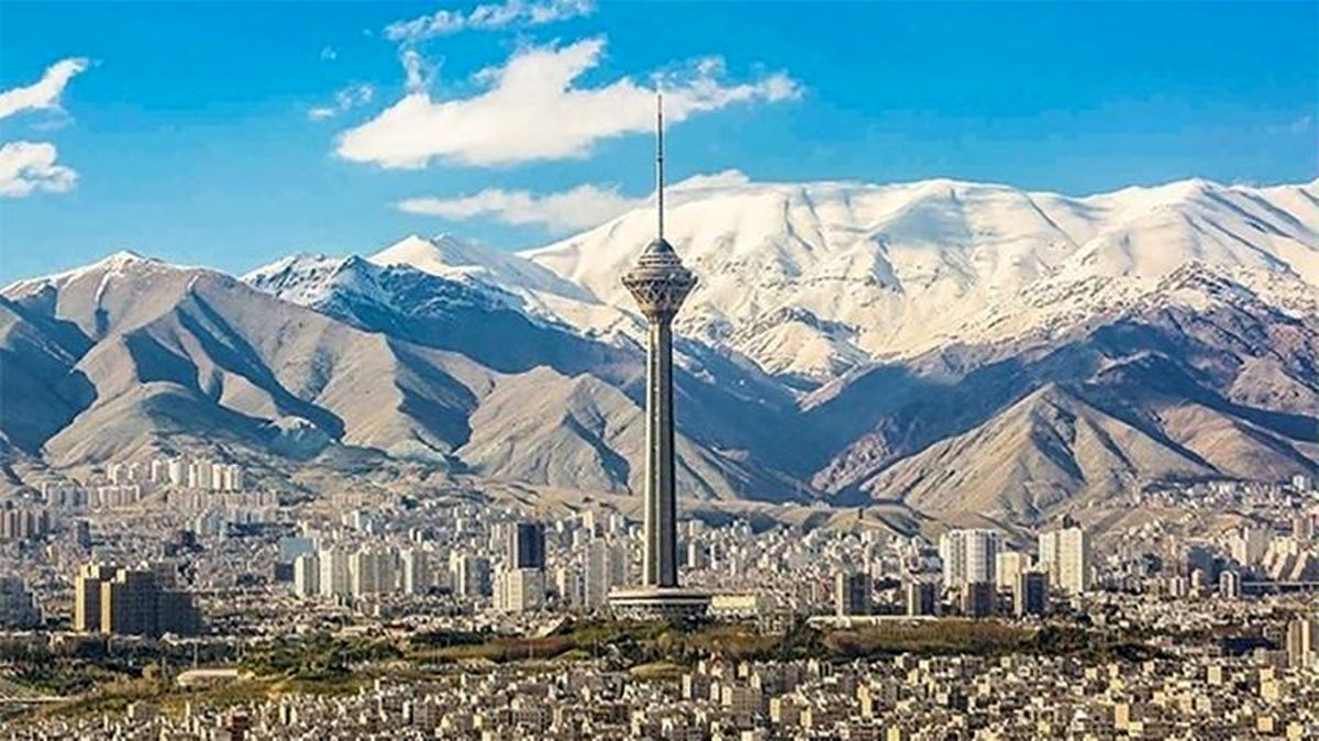هوای تهران در روز اول اسفند پاک است