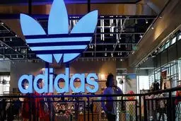 چگونه کارخانه جات مشهور به جنگ کرونا رفته‌اند؟