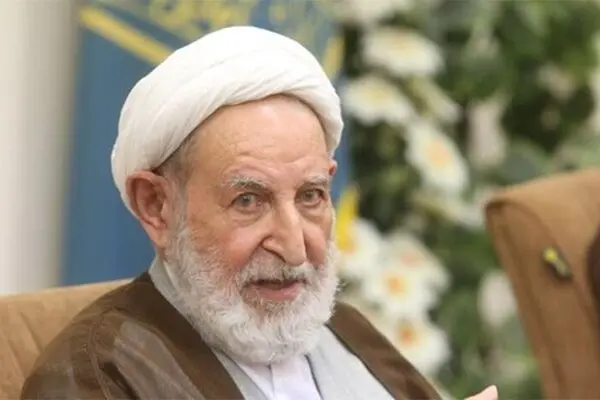 آیت الله محمد یزدی وارد مجلس خبرگان شد