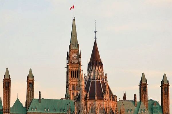 تعطیلی پارلمان کانادا به دلیل بحران کرونا