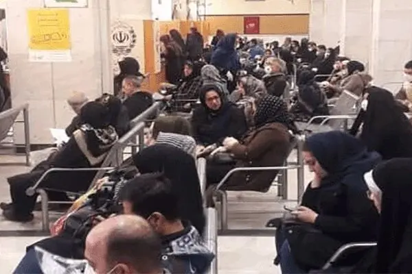 کاهش ساعت کاری «بانکها» را شلوغ کرد؟