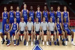 عکس: بازرسی بدنی بی‌شرمانه بازیکنان ترکیه در فرودگاه تل‌آویو