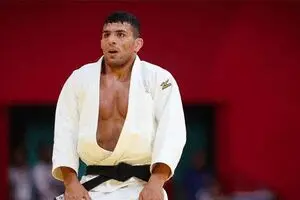 سعید مولایی با پرچم مغولستان در المپیک حاضر می‌کند